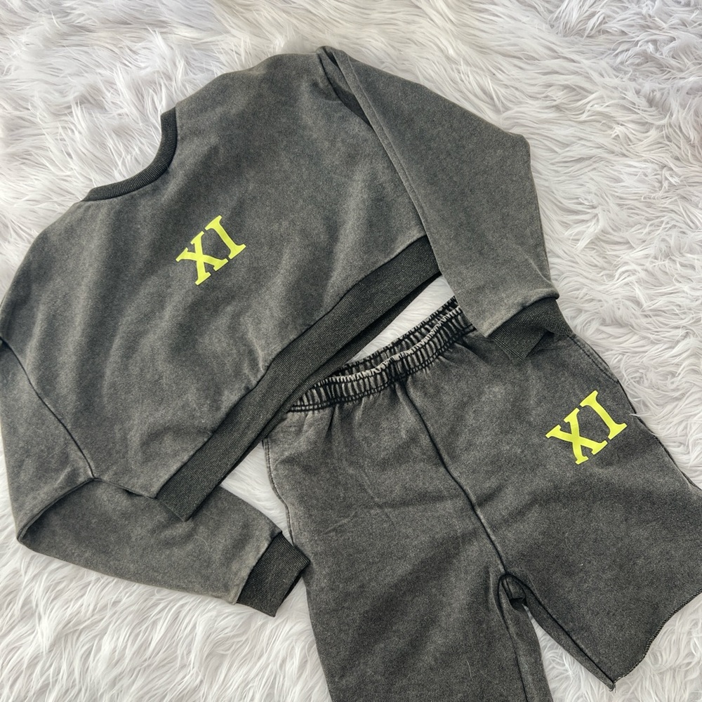 MATCHING SHORTS SWEAT SET